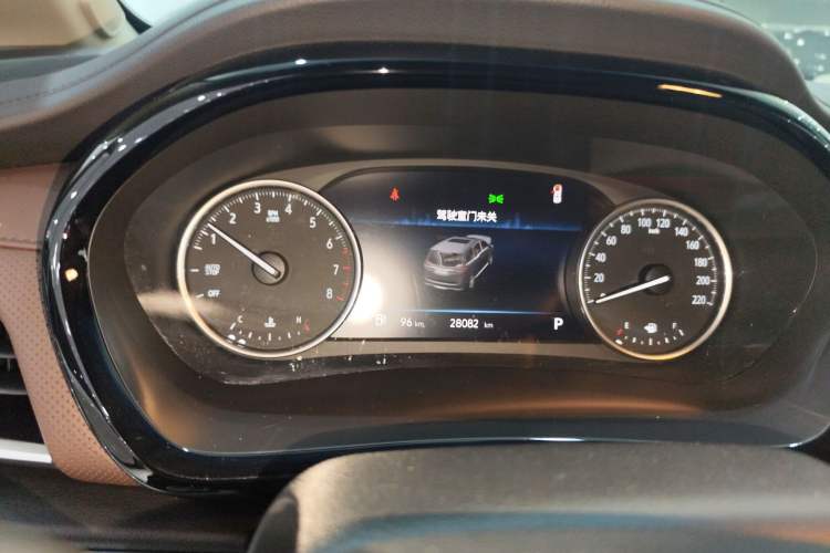 Used Buick GL8 2023 Land Executive Class Comfort Model
