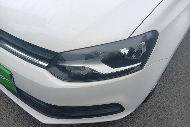 Used Volkswagen Polo 2016 1.4L Manual Fashion Model