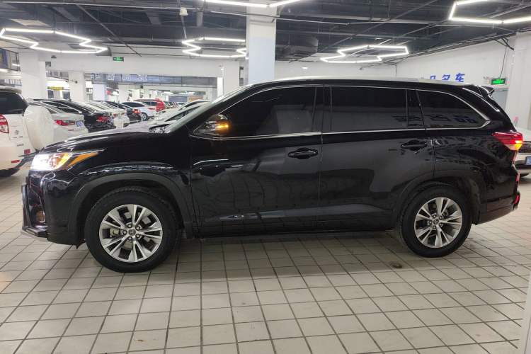 Used Toyota Highlander 2018 2.0T Four-Wheel Drive Elite Edition 7 Seats China VI Standard
