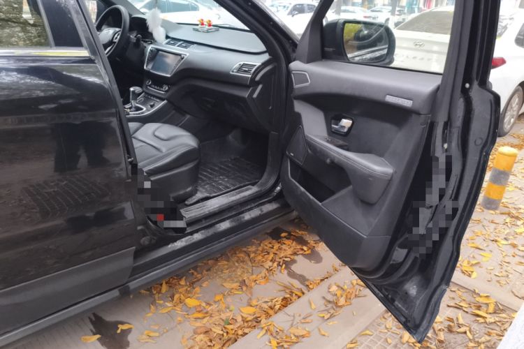 Used Land X7 2015 2.0T Panoramic Prestige Edition
