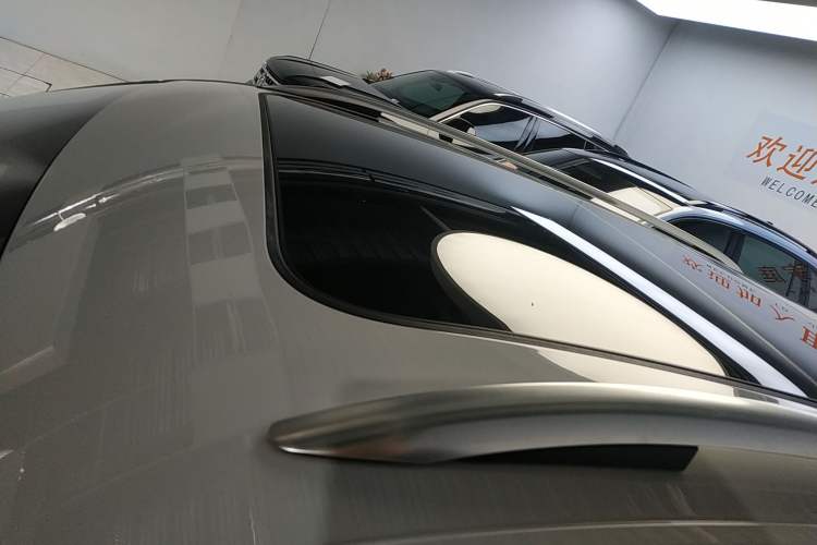 Used Volkswagen T-ROC 2021 Revised Version 280TSI DSG Two-Wheel Drive Comfort & Smart Connectivity Edition
