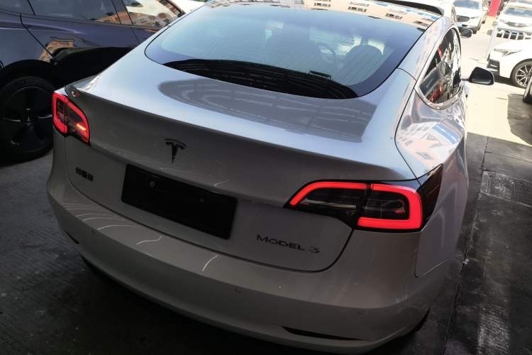 Used Tesla Model 3 2019 Long-Range Rear-Wheel-Drive Version
