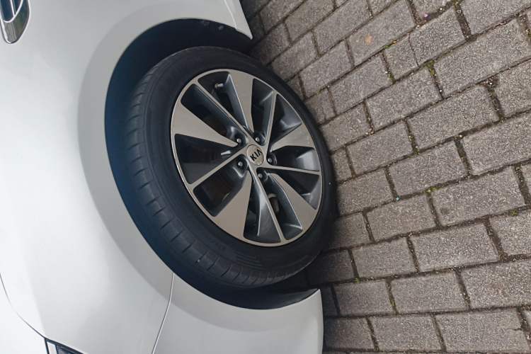 Used Kia K5 2017 2.0L Automatic 15th Anniversary Special Edition LUX
