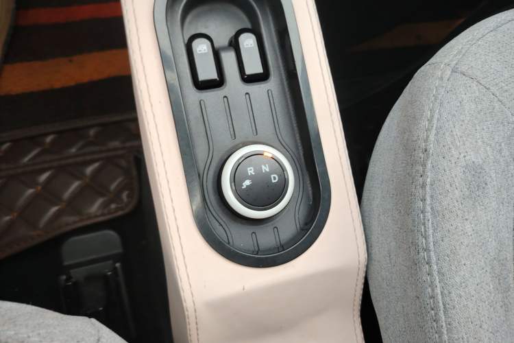 Used Wuling Hongguang MINIEV 2021 Macaron Fashion Model Lithium Iron Phosphate
