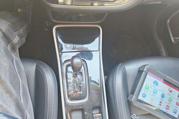 Used Mitsubishi Outlander 2019 2.0L Two-Wheel Drive Comfort Edition 5 Seats China VI Standard
