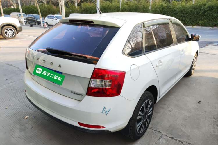 Used Skoda Rapid Spaceback 2019 1.5L Automatic Standard Edition