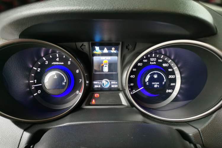 Used Changan CS75 2014 1.8T Automatic Elite Model China IV Standard
