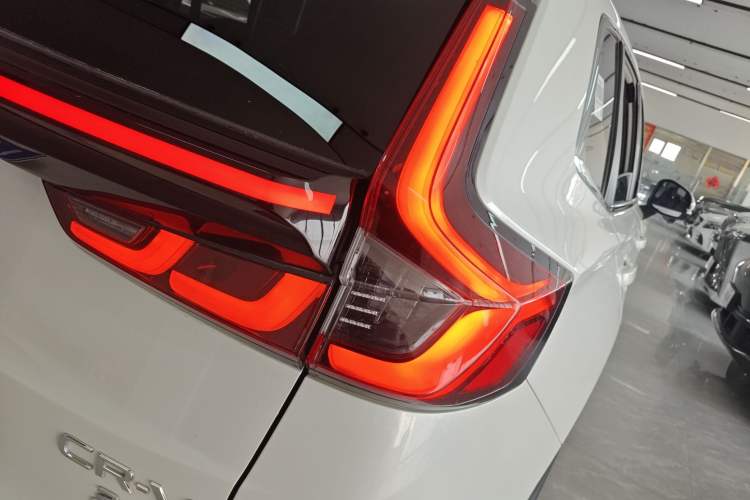 Used Honda CR-V 2023 240TURBO Two-Wheel Drive Deluxe Edition 7 Seats
