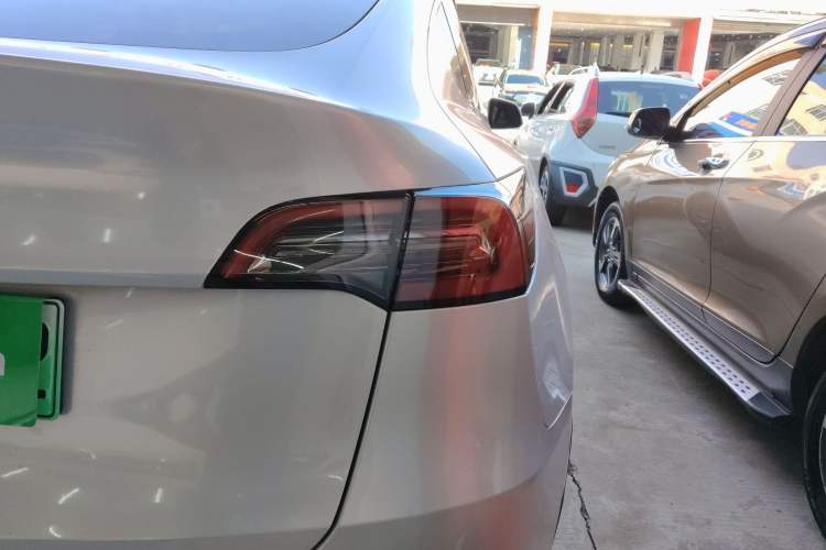 Used Tesla Model Y 2021 Standard Range Rear-Wheel Drive Version
