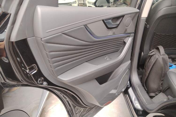 Used Hongqi HS5 2023 2.0T Qixiang Pro Edition
