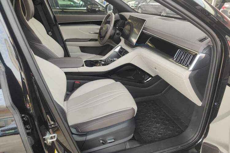 Used BYD Song PLUS New Energy 2025 EV Intelligent Driving Version 520km Premium Model