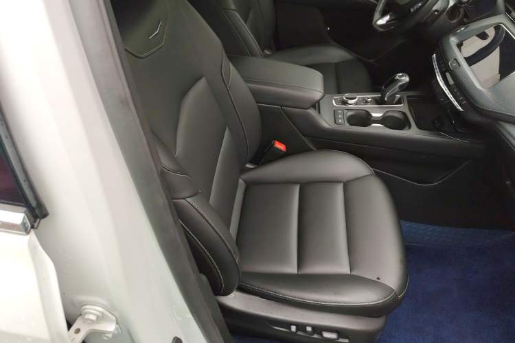 Used Cadillac XT4 2018 28T Two-Wheel Drive Leading Version
