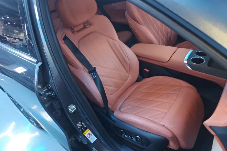 Used Changan CS75 PLUS 2025 4th Generation 1.5T New Blue Whale Smart Luxury Edition
