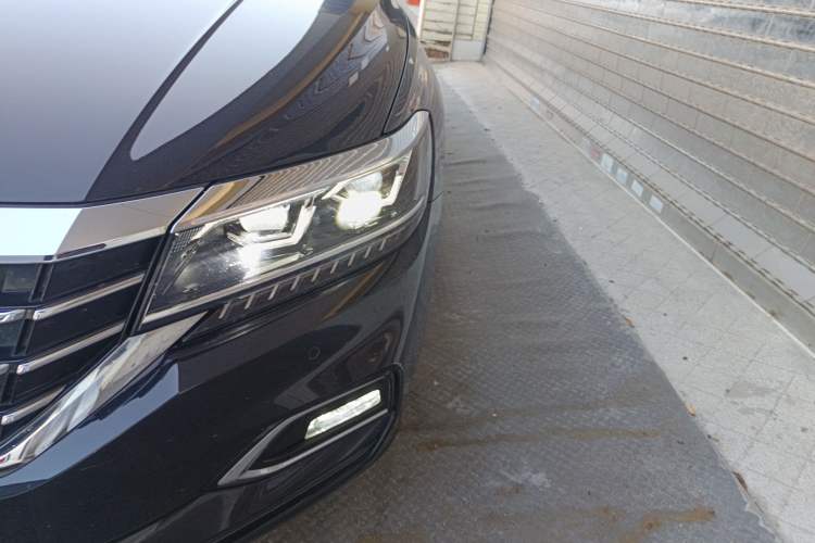 Used Volkswagen Passat 2019 380TSI Luxury Edition China VI Standard
