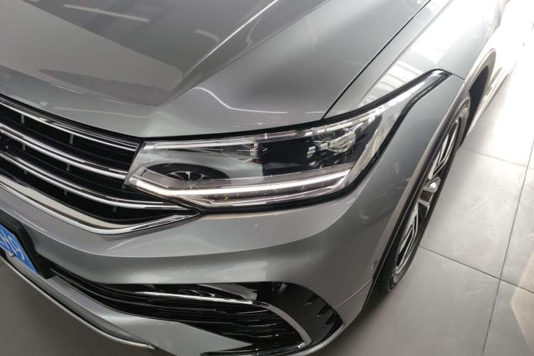 Used Volkswagen Tiguan L 2023 330TSI Automatic Two-Wheel Drive R-Line Enjoyment Edition