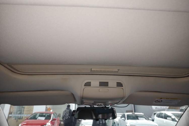 Used Volkswagen Magotan 2015 Facelift 1.8TSI Luxury Model