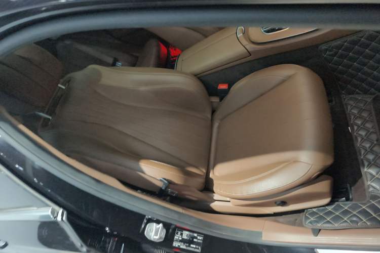 Used Mercedes-Benz E-Class 2023 E 300 L Stylish Model