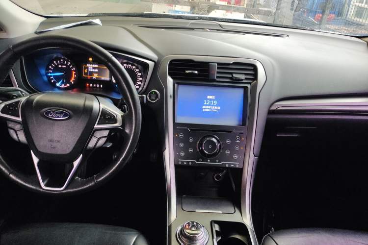 Used Ford Mondeo 2017 EcoBoost 200 Stylish Model
