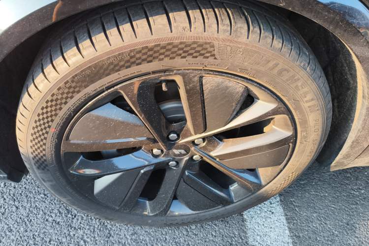 Used Li Auto L9 2022 Max model
