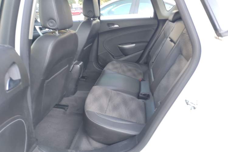 Used Buick GT 2014 XT 1.6L Automatic Fashion Edition
