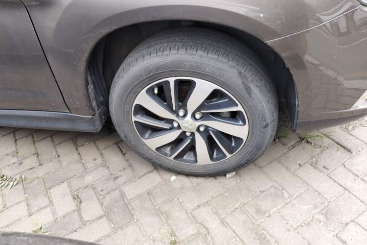 Used Mitsubishi ASX 2016 1.6L Manual Two-Wheel Drive Pioneer Edition
