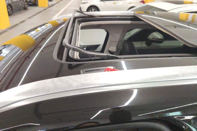 Used Wey VV6 2021 2.0T Two-Wheel Drive Smart Plus
