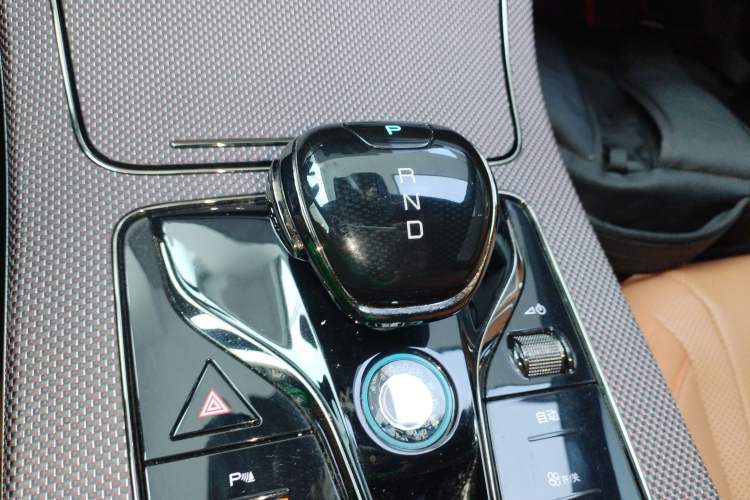 Used BYD Han 2022 DM-i 121KM Luxury Model