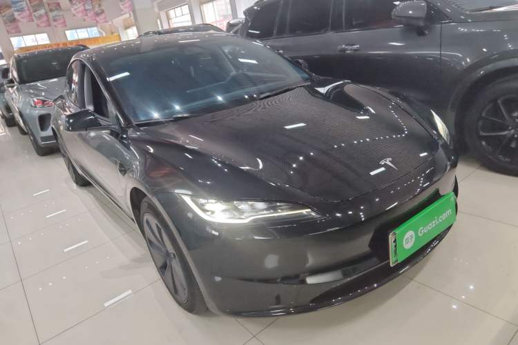 Used Tesla Model 3 2023 Long-Range All-Wheel-Drive Version
