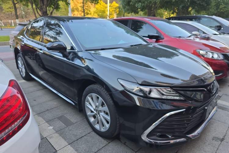 Used Toyota Camry 2023 2.0G Luxury Edition
