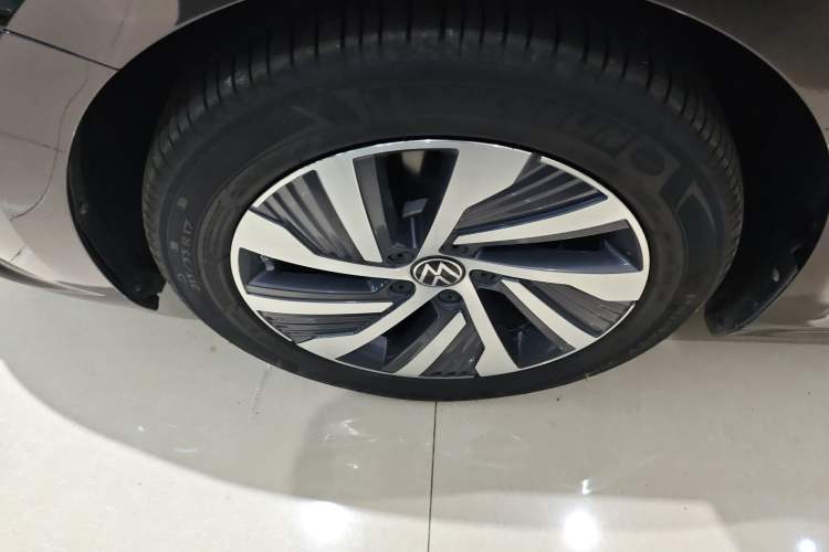 Used Volkswagen Passat New Energy 2020 430 PHEV Hybrid Luxury Edition China VI Standard
