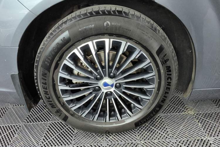 Used Denza D9 2022 DM-i 970 Four-Wheel Drive Prestige Model