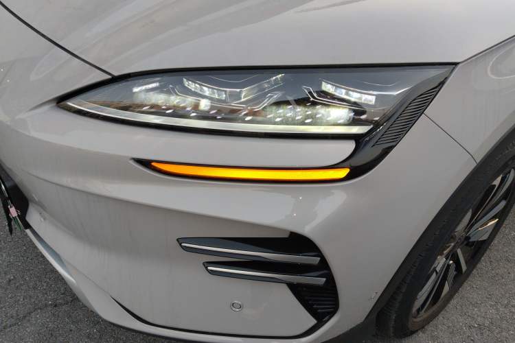 Used BYD Song PLUS New Energy 2025 EV Intelligent Driving Version 520km Premium Model