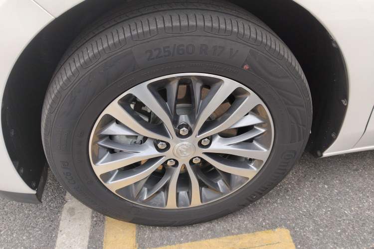 Used Buick GL8 2020 ES Land Cruiser 653T Comfort Edition
