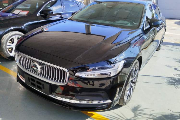 Used Volvo S90 2022 B5 Zhiyi Luxury Edition