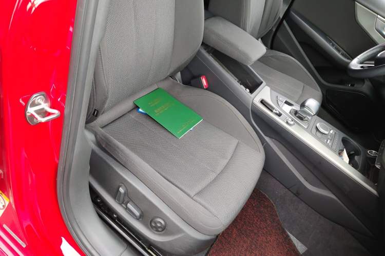 Used Audi A4L 2018 30th Anniversary Edition 40 TFSI Trendy Model
