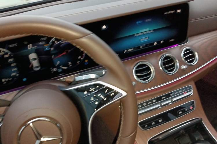 Used Mercedes-Benz E-Class 2023 Updated E 300 L Fashion Edition
