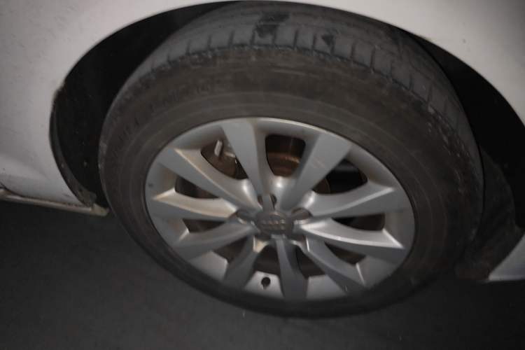 Used Audi A6L 2014 30 FSI Comfort Model
