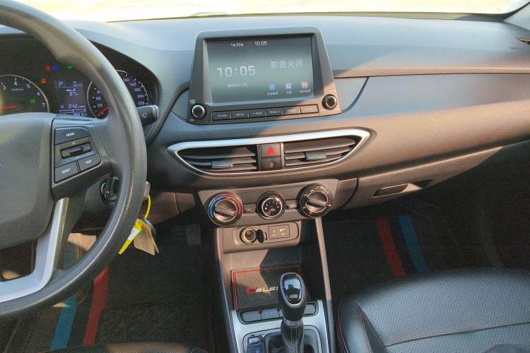 Used Hyundai Celesta 2017 1.6L Automatic Enjoyment Version GLS