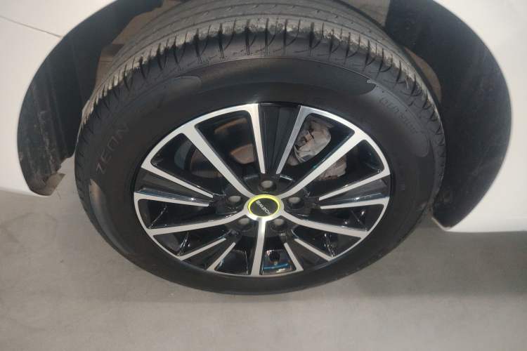 Used Roewe i5 2021 1.5L CVT Black Gold Edition