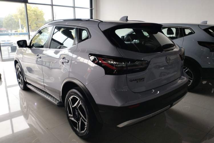 Used Nissan Qashqai 2025 Honor 2.0L CVT XV+ Leading Edition
