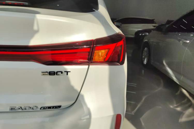 Used Changan Eado 2022 PLUS Blue Whale NE 1.4T GDI DCT Prestige Edition
