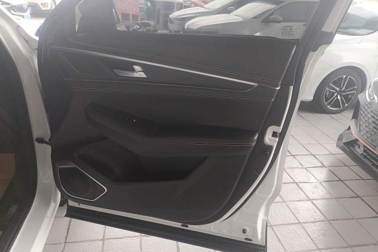 Used Changan CS85 COUPE 2019 2.0T Automatic Version China V Standard
