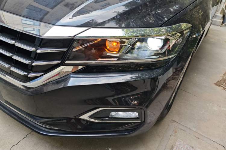 Used Volkswagen Passat 2020 330TSI Elite Edition China VI
