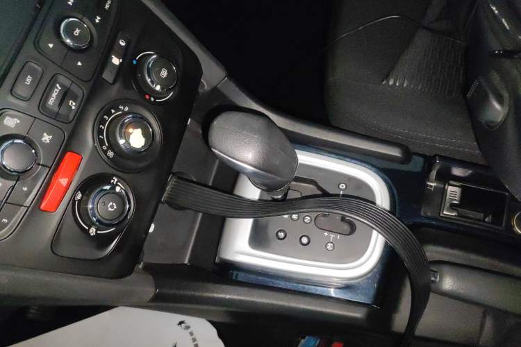 Used Citroen C4L 2014 1.8L Intelligent Drive Automatic Enjoyment Model
