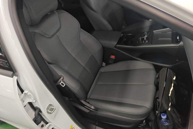 Used BYD Qin PLUS 2025 DM-i Smart Drive 55KM Leading Model
