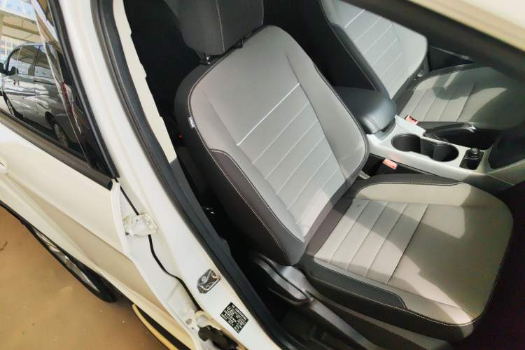 Used Ford Kuga 2015 1.5L GTDi Two-Wheel-Drive Comfort Model