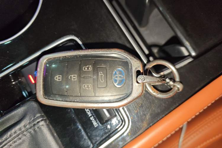 Used Toyota Sienna 2021 2.5L Hybrid Luxury Edition
