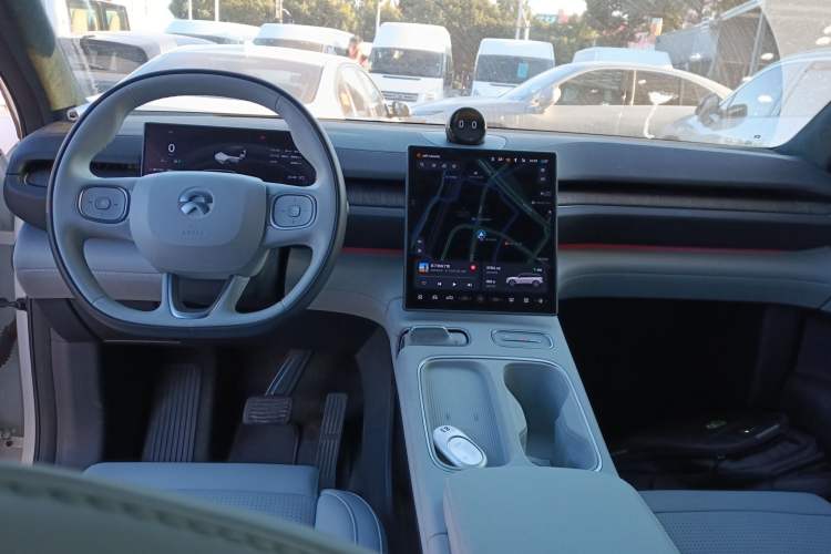 Used Nio ES6 2023 75 kWh
