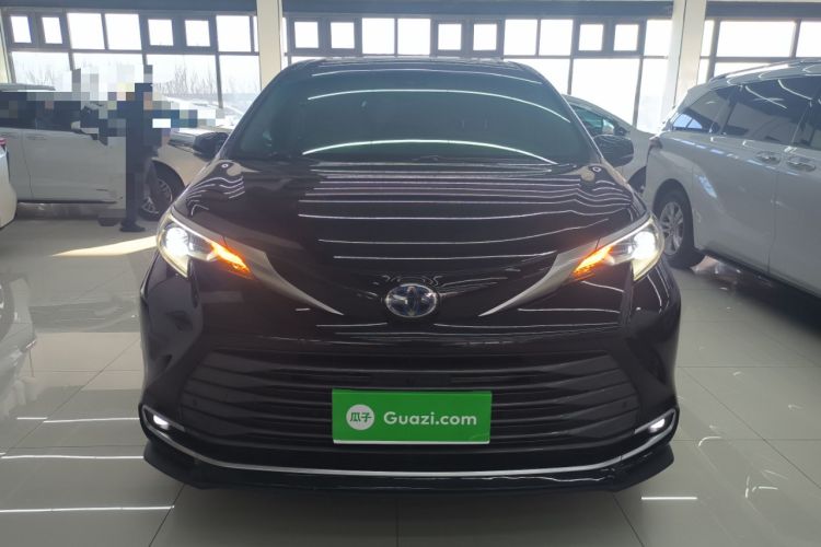 Used Toyota Sienna 2021 2.5L Hybrid Luxury Edition
