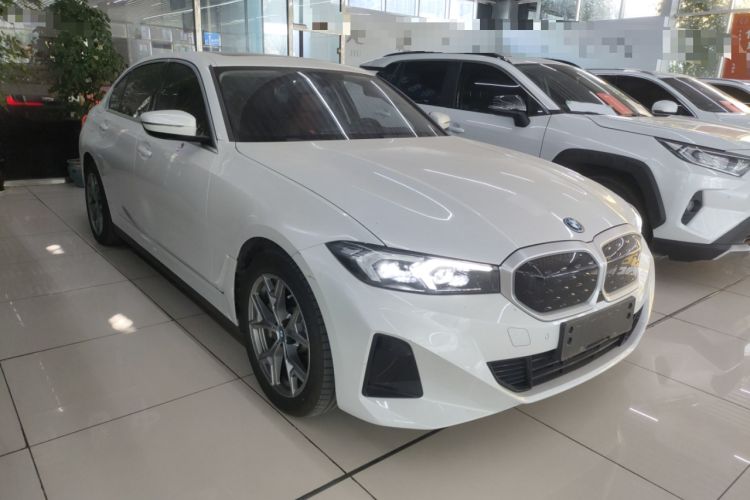 Used BMW i3 2024 eDrive 35 L
